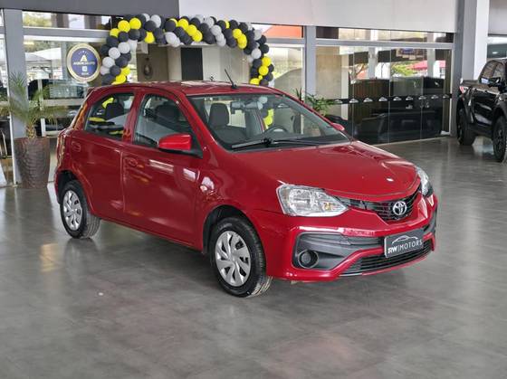 TOYOTA ETIOS 1.3 X 16V FLEX 4P AUTOMÁTICO TOYOTA ETIOS 1.3 X 16V FLEX 4P AUTOMÁTICO